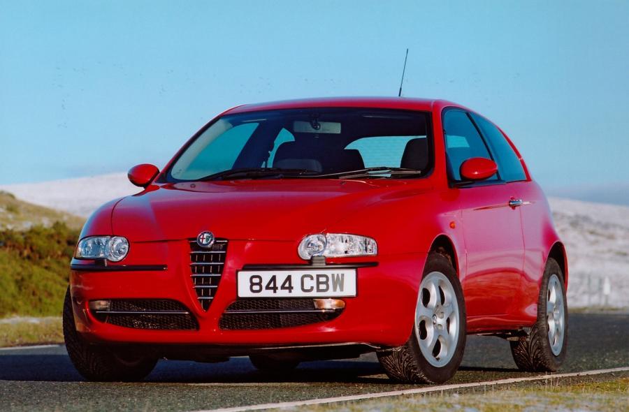  Alfa Romeo 147 3-Door (937A) 2001 года  (UK) (фото 2 из 25)